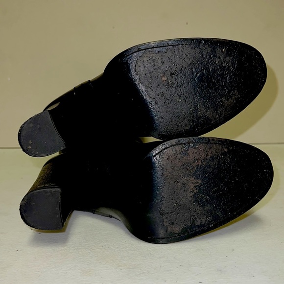 GUCCI BLACK LEATHER BOOTS WITH HALF-HORSEBIT DETAILS - Picture 7 of 8